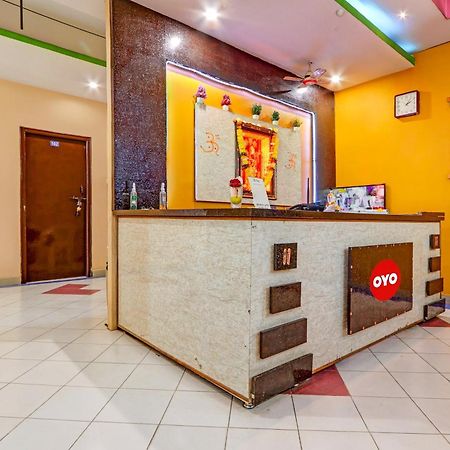 Oyo Flagship Hotel Samruddhi Lodge Nirmal  Exteriör bild