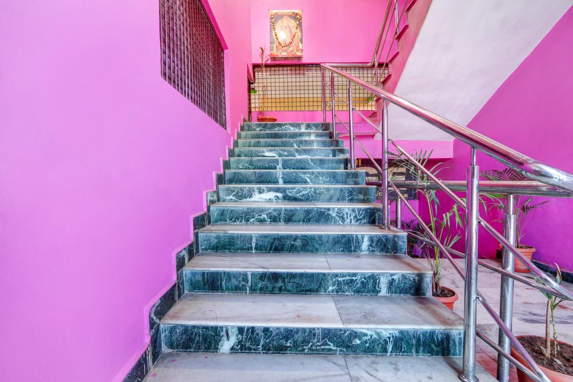 Oyo Flagship Hotel Samruddhi Lodge Nirmal  Exteriör bild